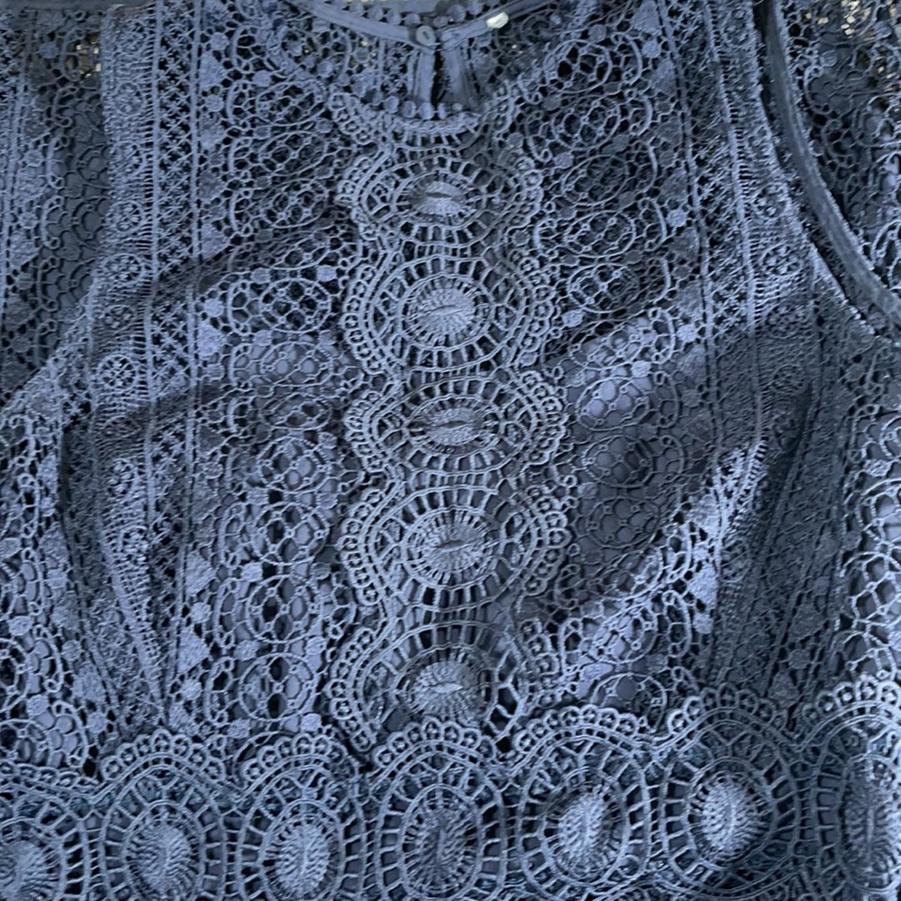H&M LACE SLEEVELESS DRESS - Picture 2 of 4